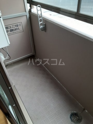 22/28 バルコニー