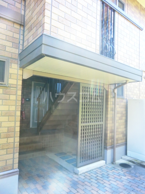 17/22 エントランス