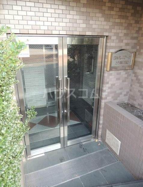 17/26 エントランス