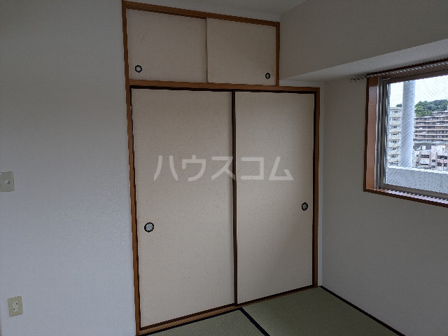 13/30 収納