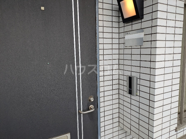 14/30 玄関