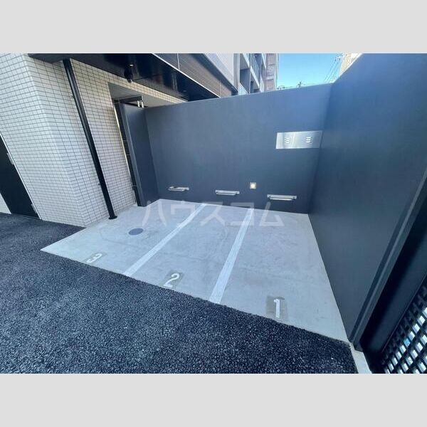 3/5 駐車場