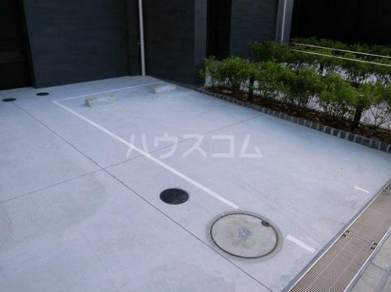 15/17 駐車場