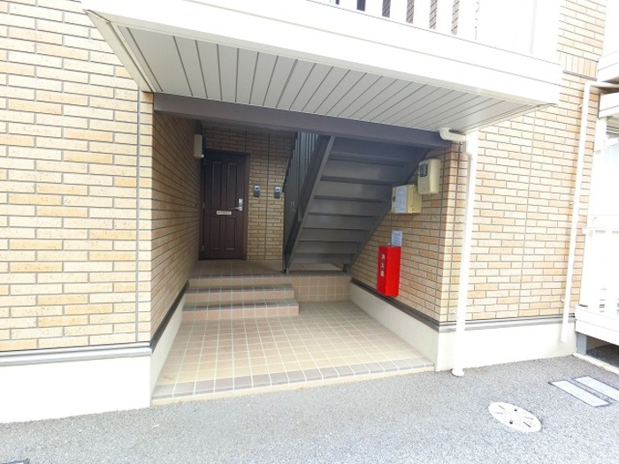 19/23 エントランス