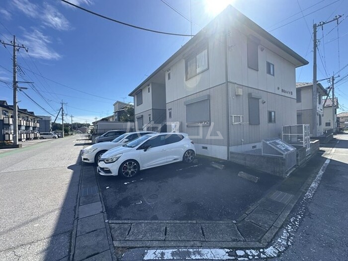 23/25 駐車場
