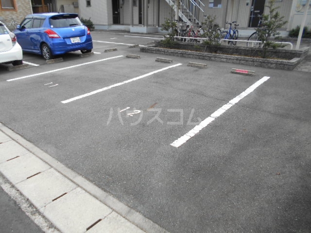 19/26 駐車場