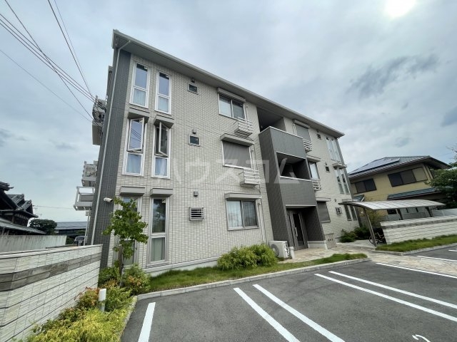 2/8 外観