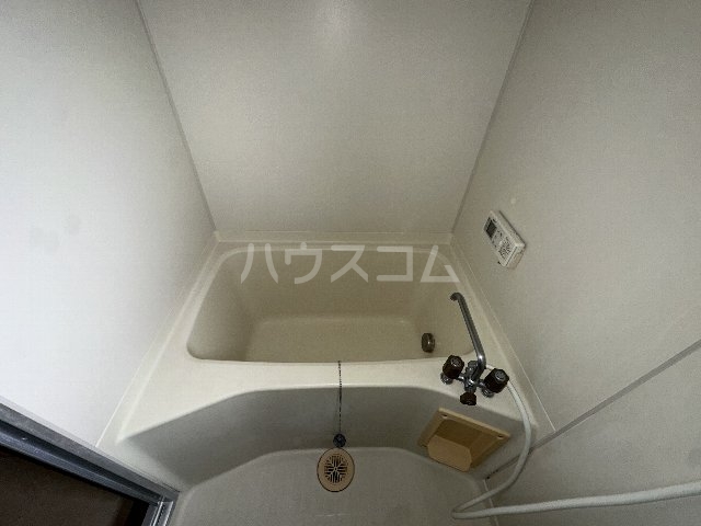 17/30 浴室