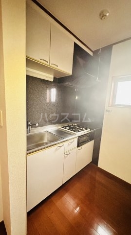 13/28 キッチン