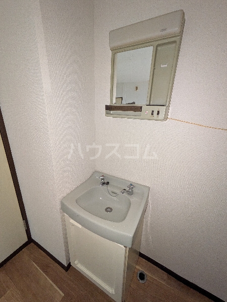 17/30 洗面