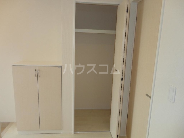 13/30 収納