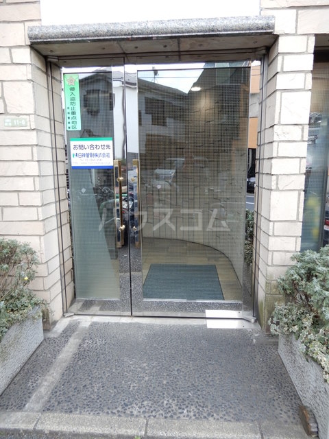 3/6 エントランス