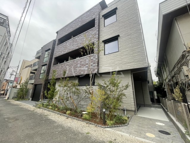 2/30 外観