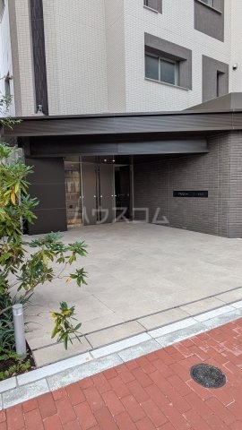 20/29 エントランス