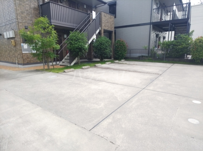 16/22 駐車場