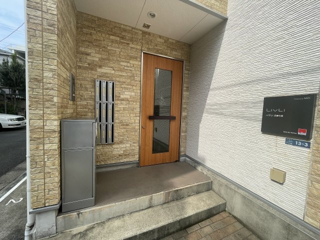 19/21 エントランス