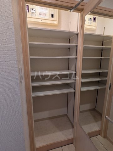 収納