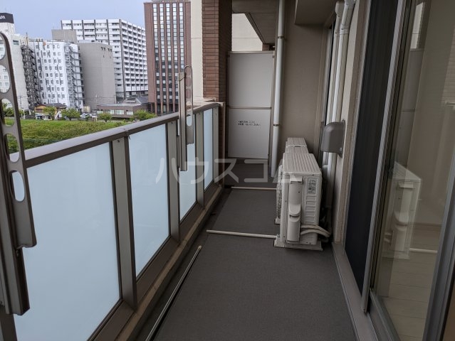 23/30 バルコニー