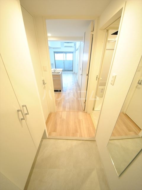 13/30 玄関