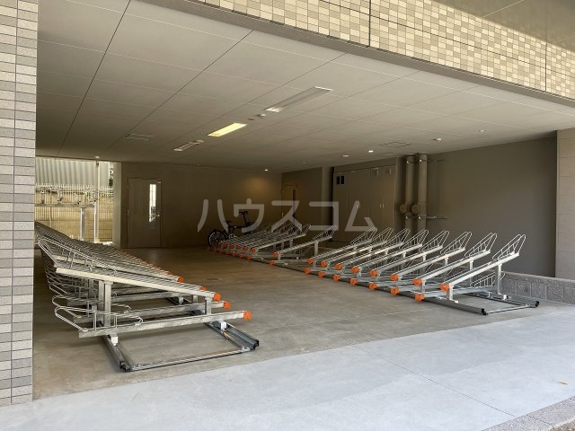 28/30 駐車場