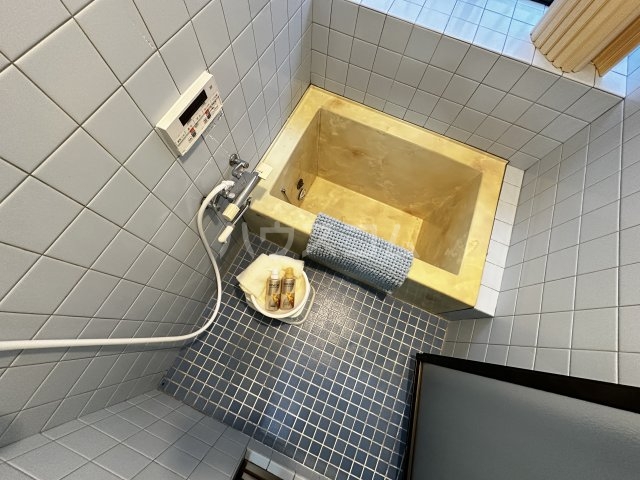 16/30 浴室
