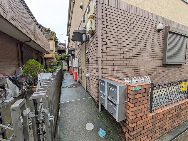 29/30 エントランス