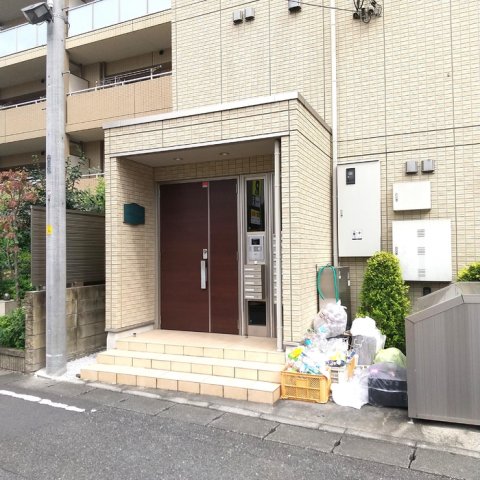 3/7 エントランス
