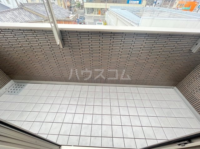 20/30 バルコニー