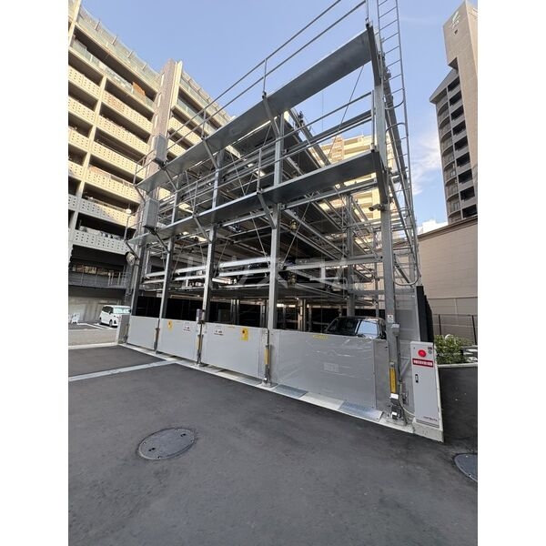2/6 駐車場