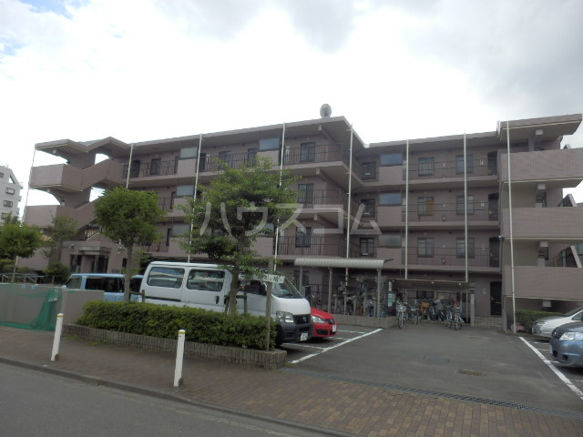 14/21 駐車場