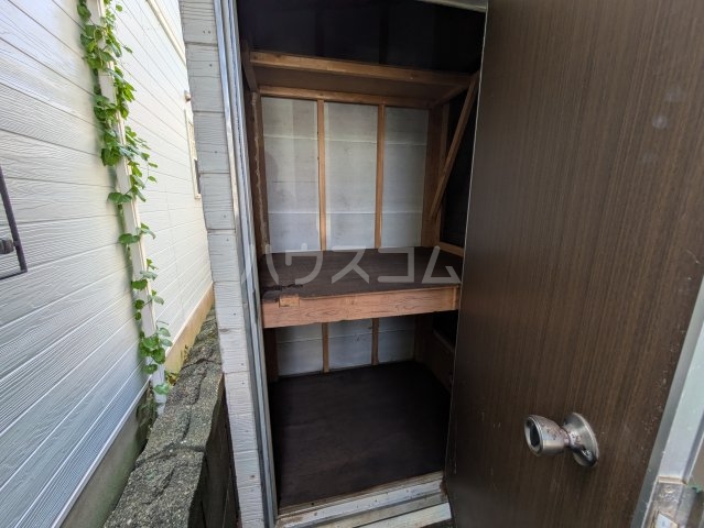 14/28 収納