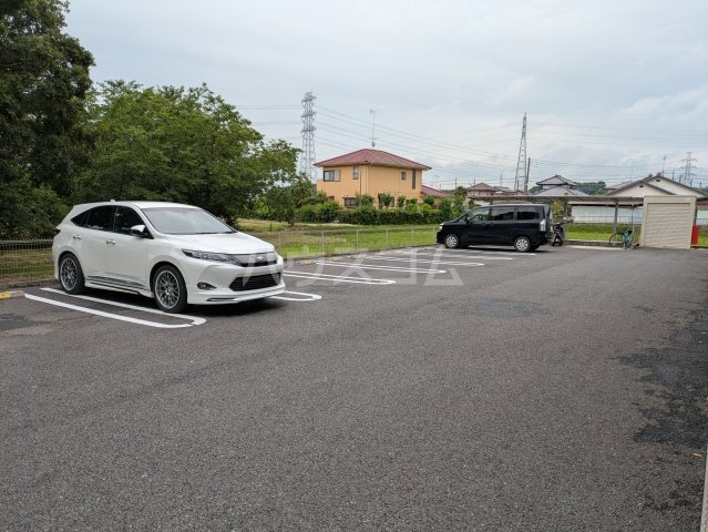 19/19 駐車場