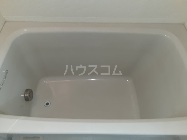 14/23 浴室