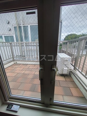 20/30 バルコニー