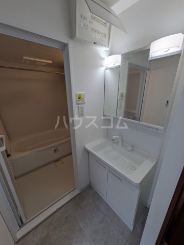 21/30 洗面