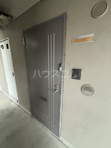13/30 玄関