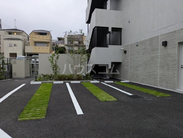 21/22 駐車場