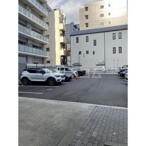19/27 駐車場