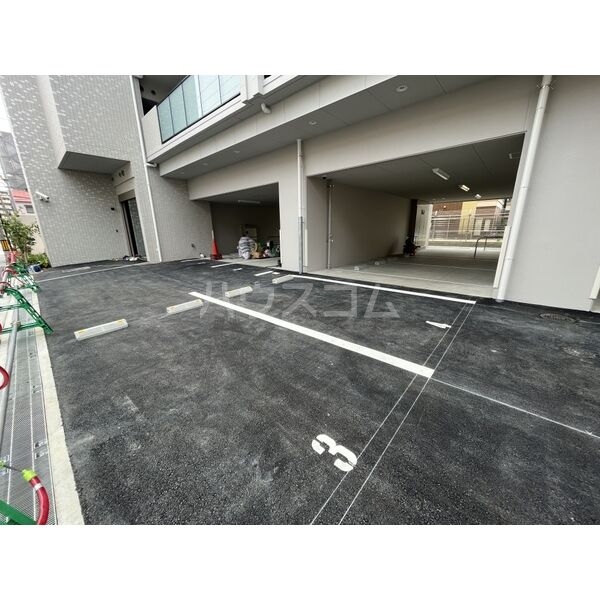 21/27 駐車場