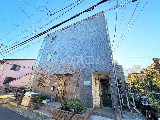 23/26 エントランス