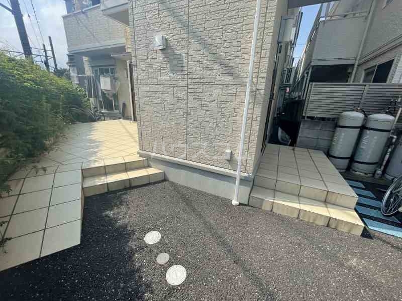 17/20 エントランス