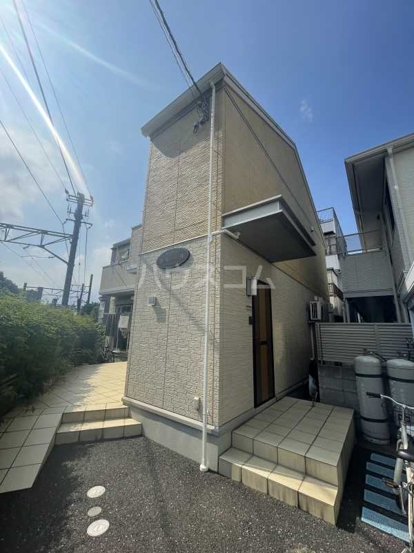 18/20 エントランス