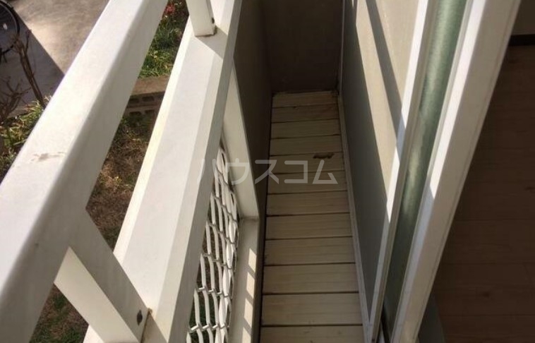 13/18 バルコニー