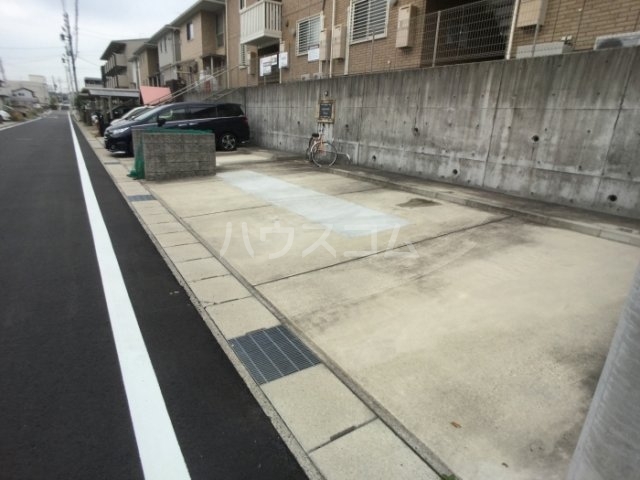 16/19 駐車場