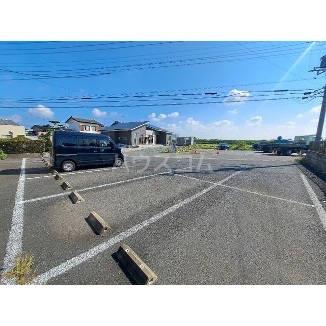 25/30 駐車場