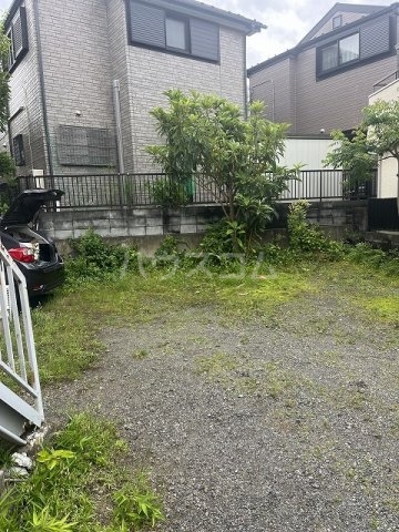 26/30 駐車場