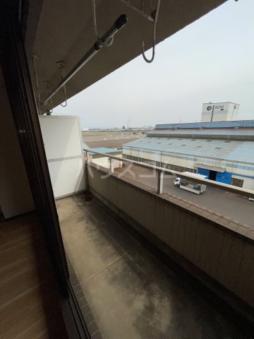 13/30 バルコニー