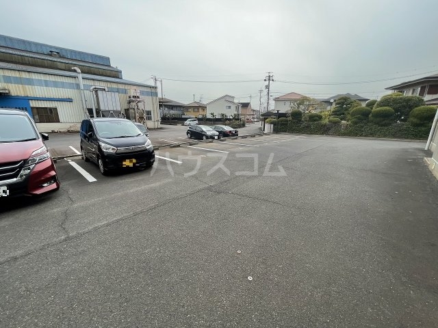 26/30 駐車場
