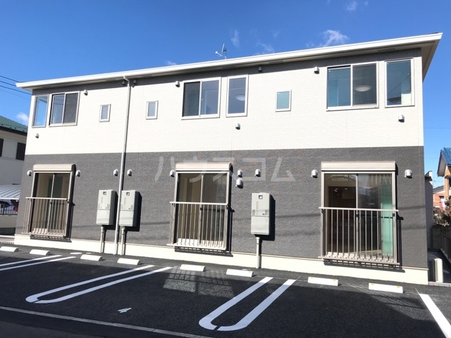 23/28 駐車場