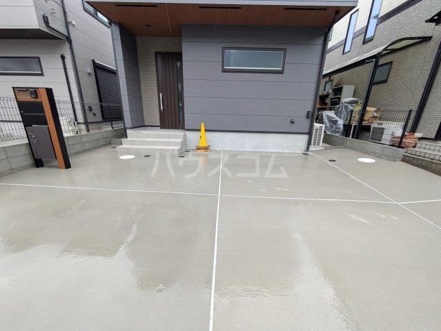 2/3 駐車場